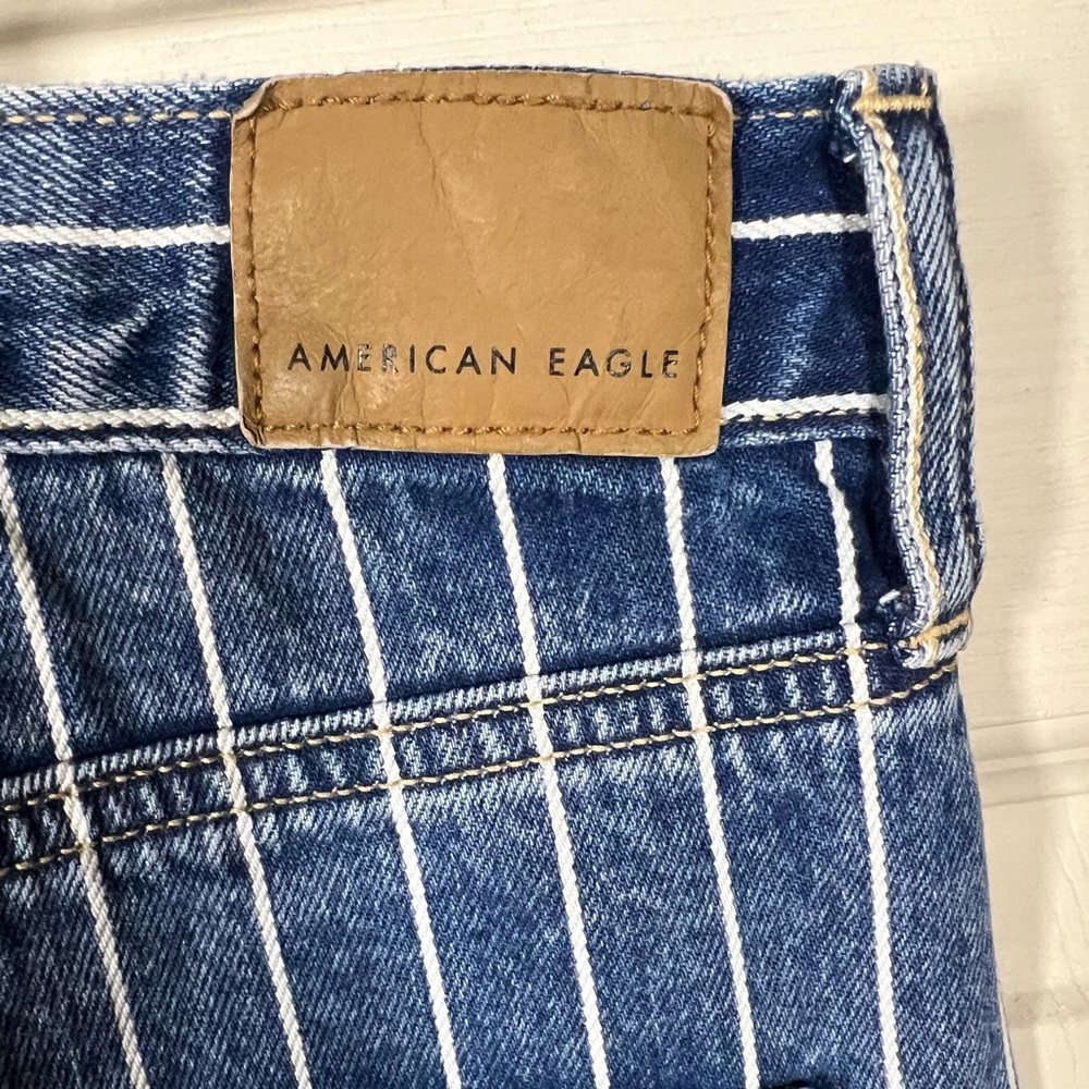 American Eagle Outfitters Denim Mom Jeans with White Stripes, cropped ankle - Picture 5 of 5
